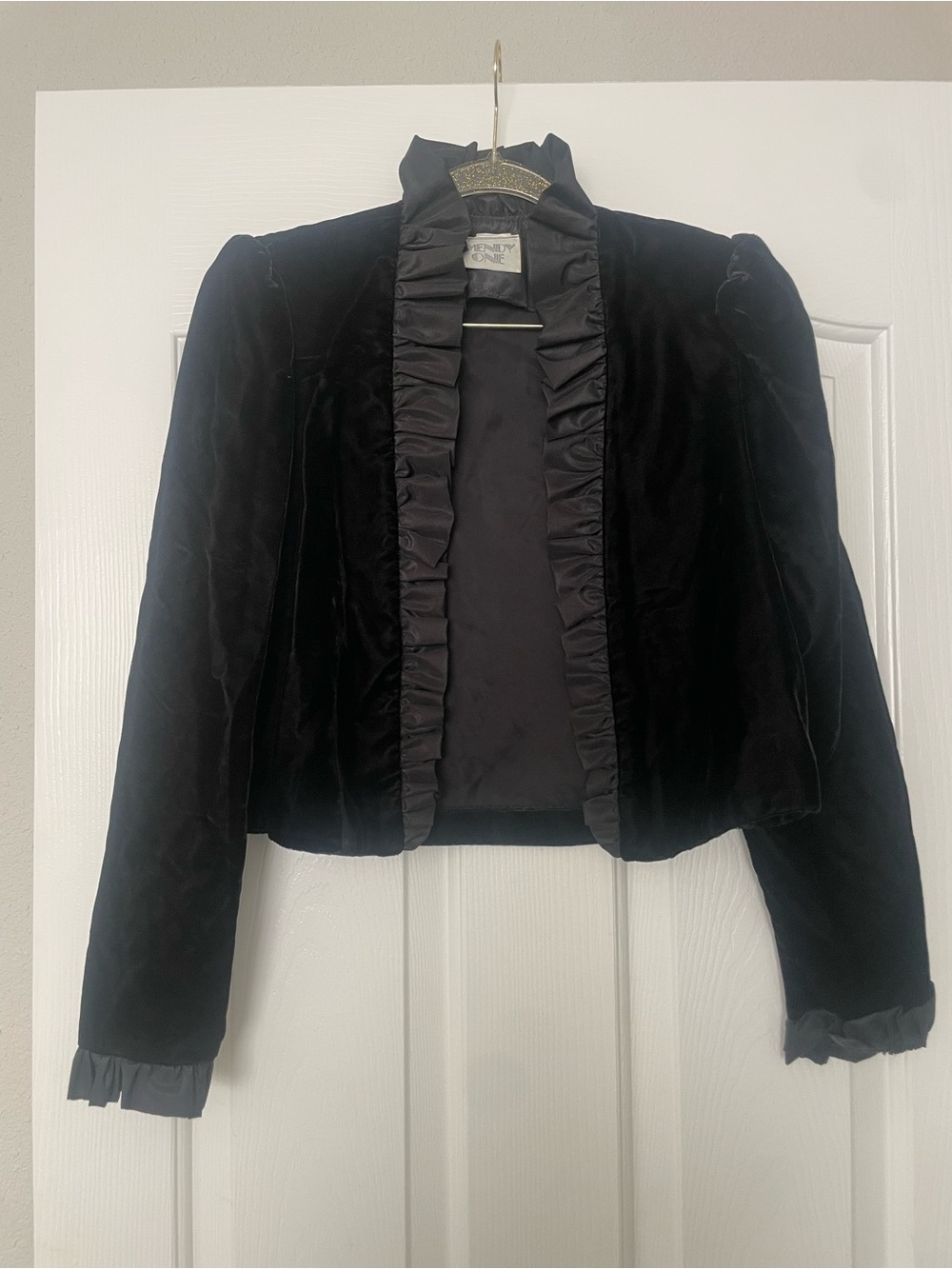 Vintage Black Velvet Ruffle-Trim Cropped (Fits like small) Blazer